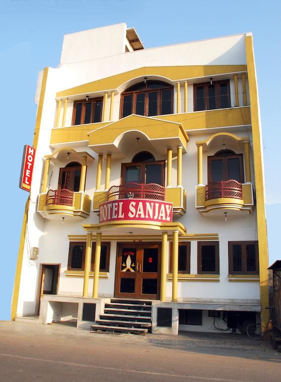 Hotel Sanjay Agra  Exterior photo